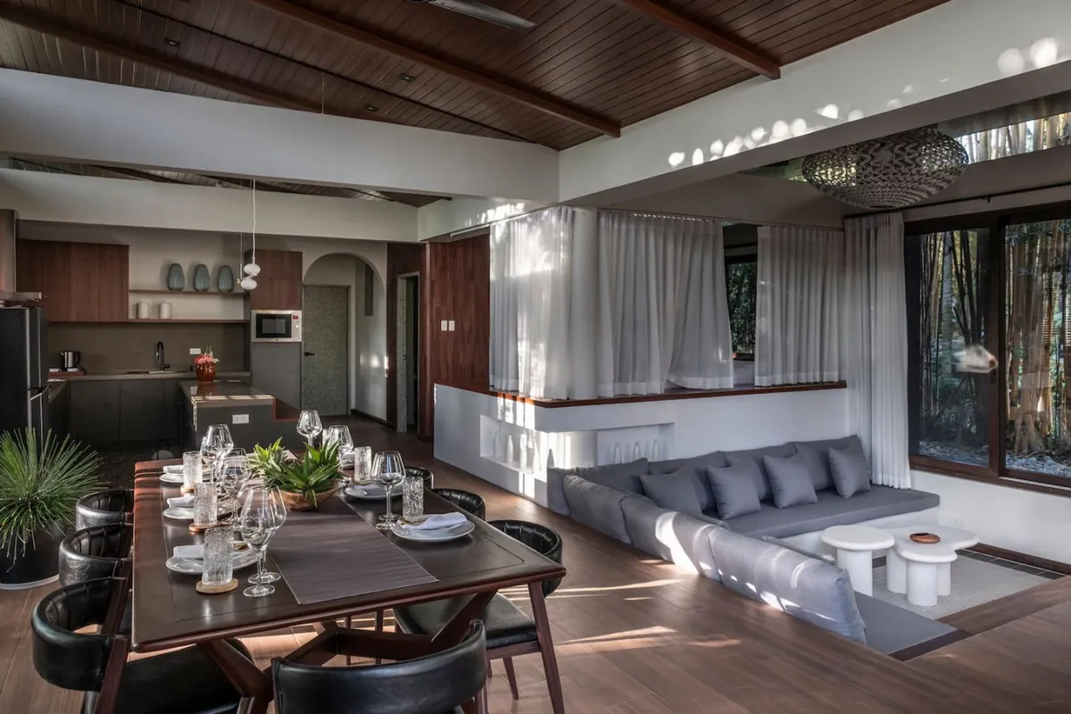 Ezra Viniti group accommodation with dining table and lounge area